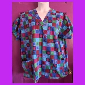 💜5/$10. Peaches Uniforms Multicolor Checkered Men's Shirt